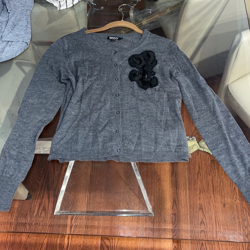 Dkny gray  sweater  with black sequins flowers medium